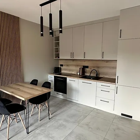 Kocham Podroze Na Fuzji Klimatyzacja, Balkon, Wejscie Na Kod, Wifi, Fv Daire Łódź