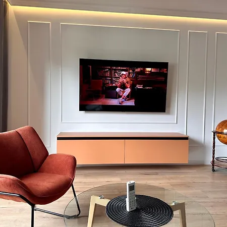 Apartment Kocham Podroze Na Fuzji Klimatyzacja, Balkon, Wejscie Na Kod, Wifi, Fv Łódź