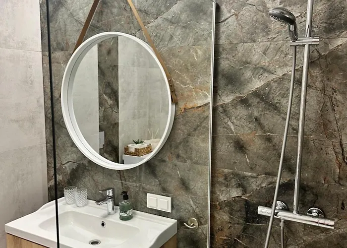 Apartmán Kocham Podroze Na Fuzji Klimatyzacja, Balkon, Wejscie Na Kod, Wifi, Fv