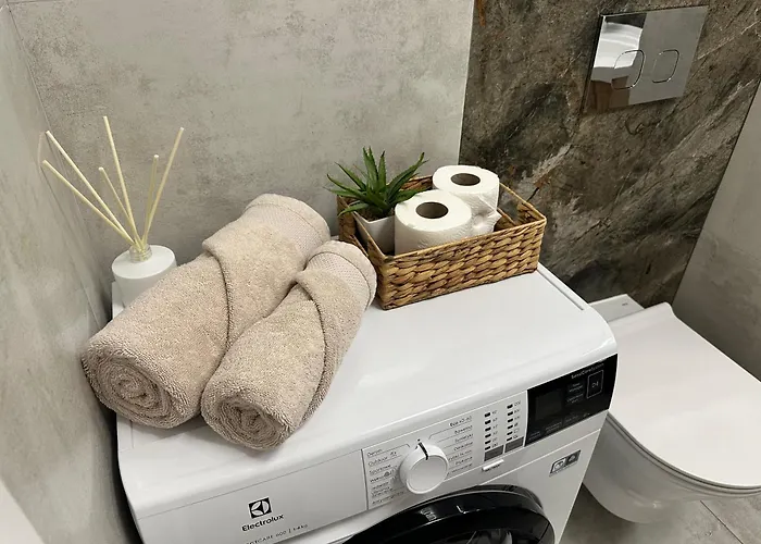 Kocham Podroze Na Fuzji Klimatyzacja, Balkon, Wejscie Na Kod, Wifi, Fv * Lodž