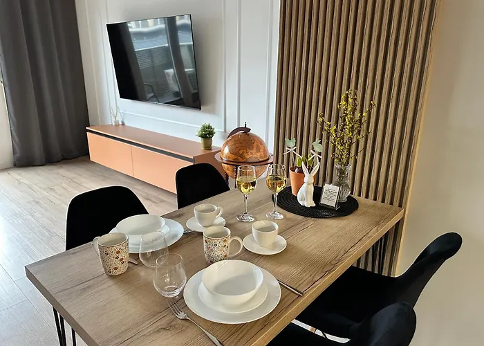 Kocham Podroze Na Fuzji Klimatyzacja, Balkon, Wejscie Na Kod, Wifi, Fv Lodž